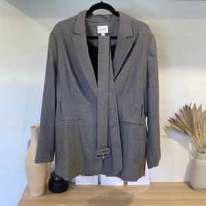 Nine West black and white blazer